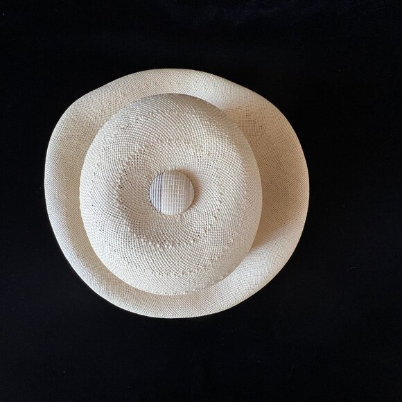 Vintage Mr. John Empress Fine Weave Straw Beige Hat, 1950's, Excellent Condition - Picture 6 of 14